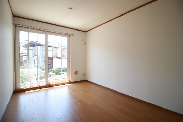 ドミール北小路の居間