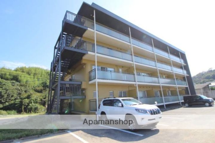 岡山県岡山市北区撫川の賃貸マンションの外観