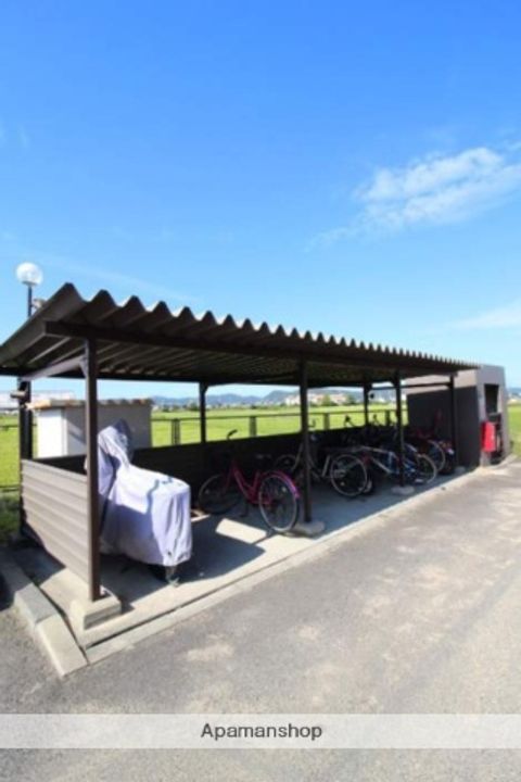 岡山県岡山市北区撫川の賃貸マンションの外観