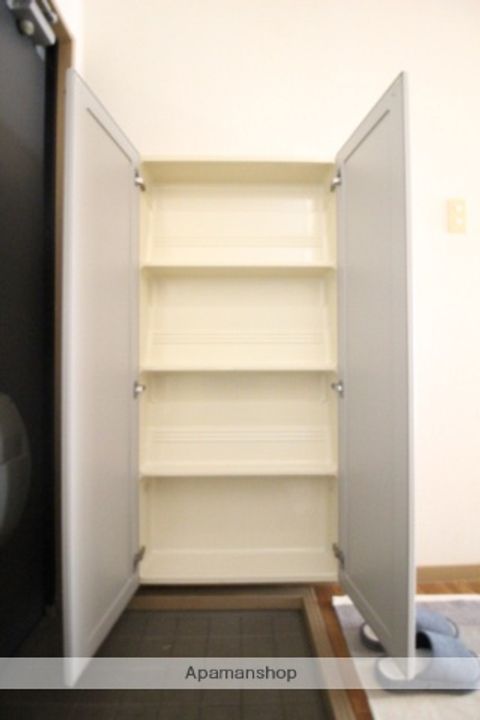 岡山県岡山市北区大内田の賃貸アパートの内装