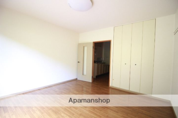 岡山県岡山市北区大内田の賃貸アパートの内装