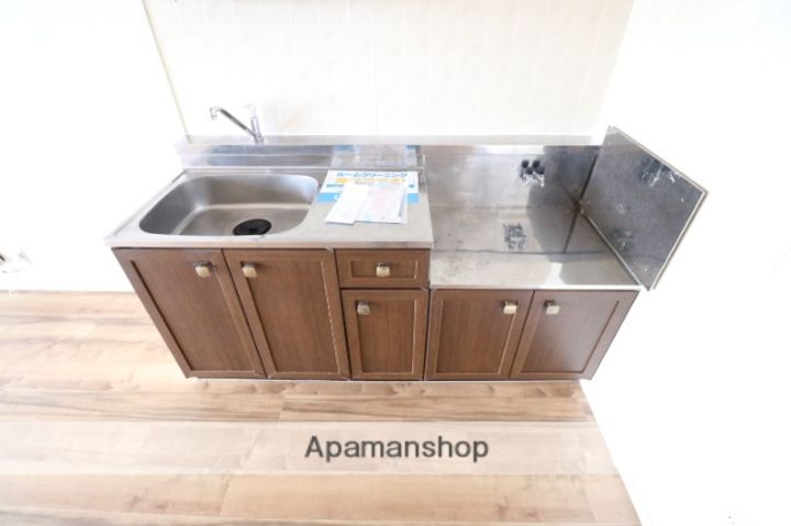 岡山県岡山市南区浜野3丁目の賃貸アパートの内装