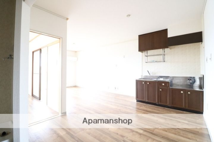 岡山県岡山市南区浜野3丁目の賃貸アパートの内装