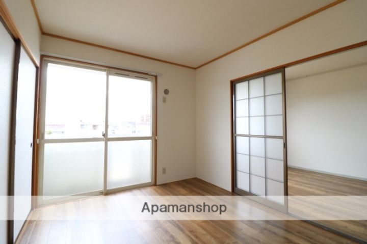 岡山県岡山市南区浜野3丁目の賃貸アパートの内装