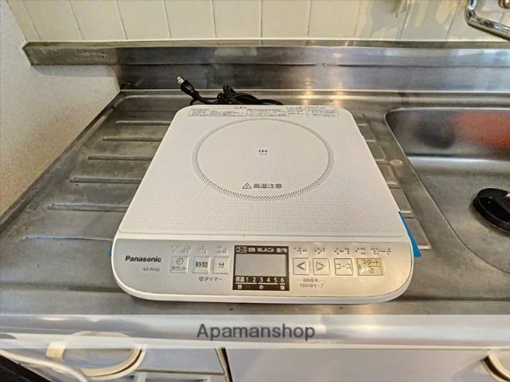 岡山県岡山市北区伊島町3丁目の賃貸マンションの内装