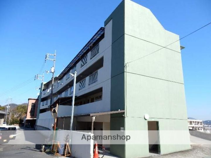 岡山県岡山市北区伊島町3丁目の賃貸マンションの外観