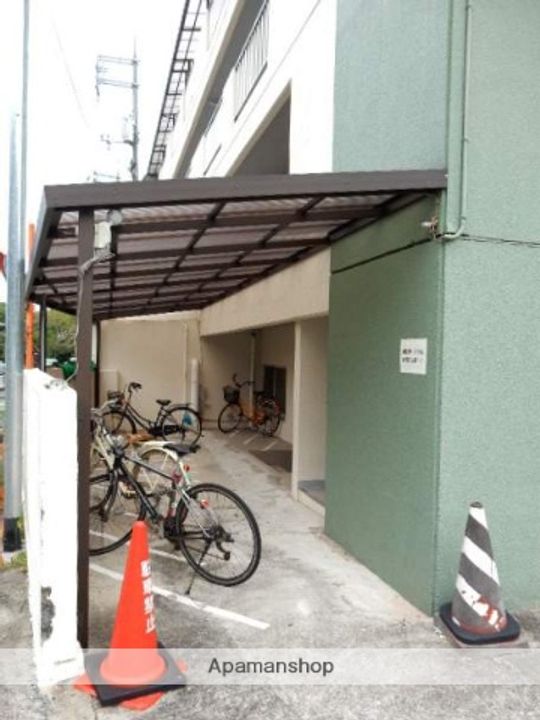 岡山県岡山市北区伊島町3丁目の賃貸マンションの外観