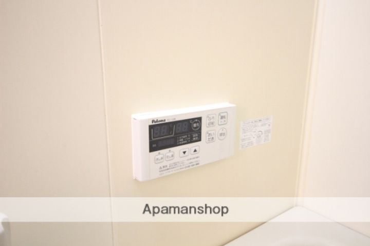 岡山県岡山市東区西大寺中野の賃貸アパートの内装