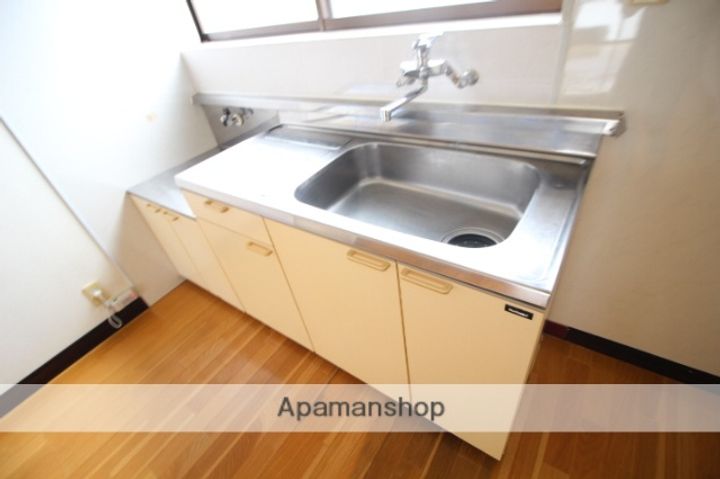 岡山県岡山市東区西大寺中野の賃貸アパートの内装