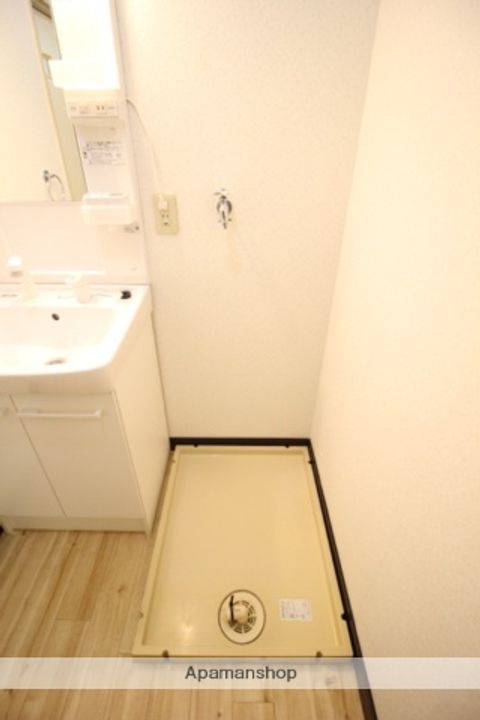 岡山県岡山市東区西大寺中野の賃貸アパートの内装