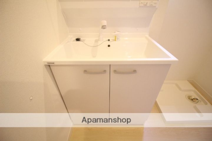 岡山県岡山市東区西大寺中野の賃貸アパートの内装