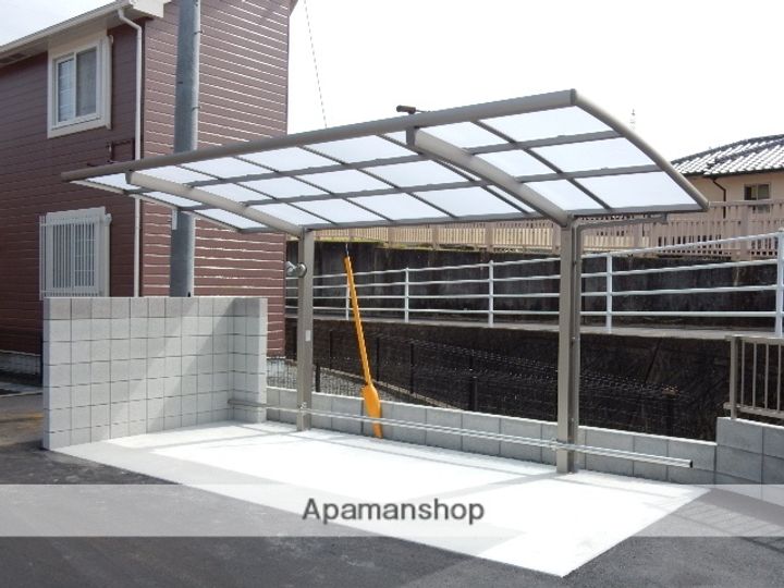 岡山県岡山市東区西大寺中野の賃貸アパートの外観