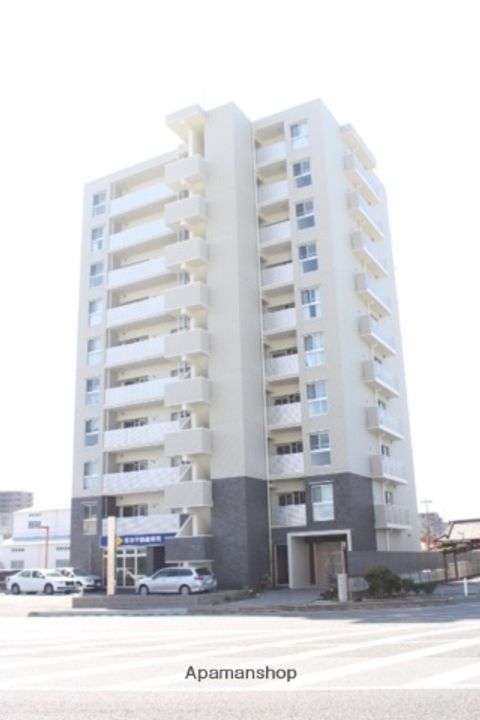 岡山県岡山市北区今1丁目の賃貸マンションの外観