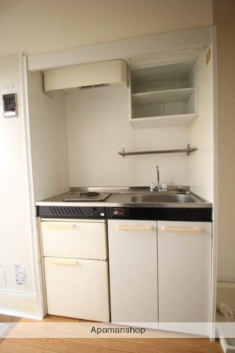 岡山県岡山市南区福富東2丁目の賃貸アパートのキッチン