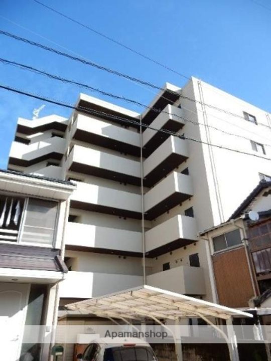 岡山県岡山市北区東中央町の賃貸マンションの外観