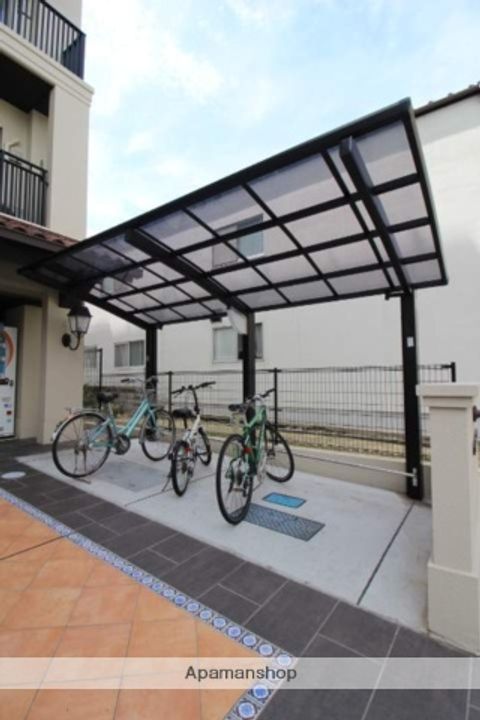 岡山県岡山市北区東中央町の賃貸マンションの外観