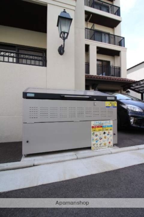 岡山県岡山市北区東中央町の賃貸マンションの外観