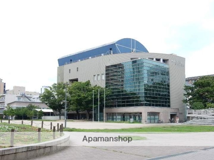 岡山県岡山市北区東中央町の賃貸マンションの周辺