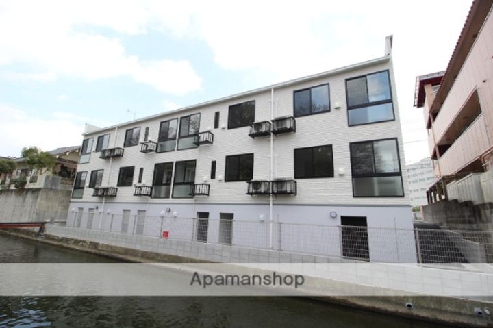 岡山県岡山市北区中井町2丁目の賃貸アパートの外観