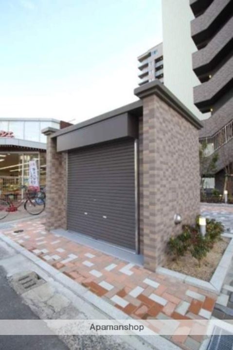 岡山県岡山市北区桑田町の賃貸マンションの外観