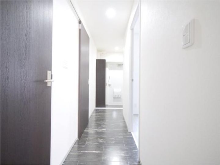 岡山スタービル106の玄関