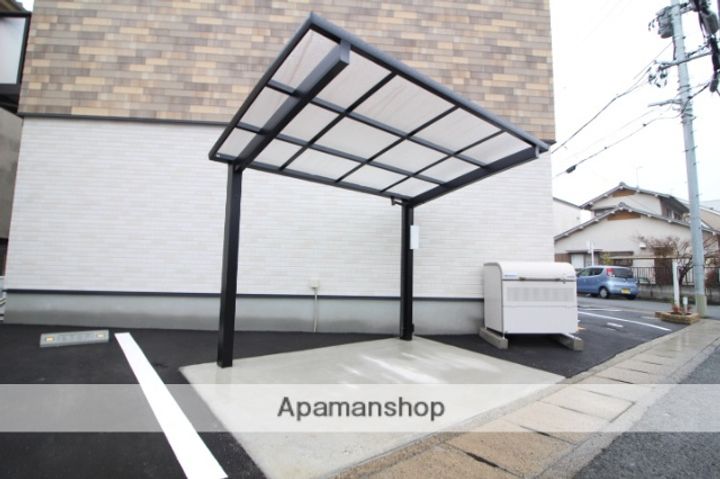 岡山県岡山市南区築港新町1丁目の賃貸アパートの外観