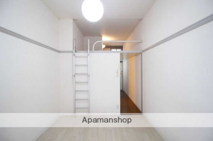 岡山県岡山市北区今7丁目の賃貸アパートの内装