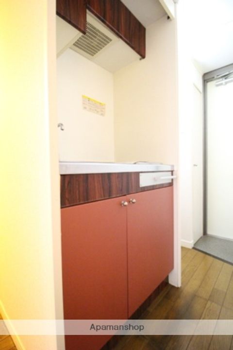 岡山県岡山市北区今7丁目の賃貸アパートのキッチン