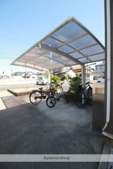 岡山県岡山市北区今7丁目の賃貸アパートの外観