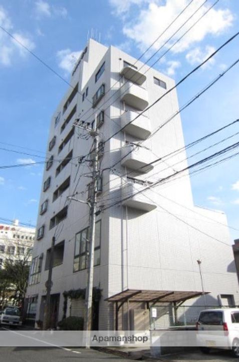 岡山県岡山市北区幸町の賃貸マンションの外観