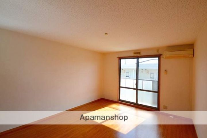 CAFETERIAWAKEⅡ105の居間