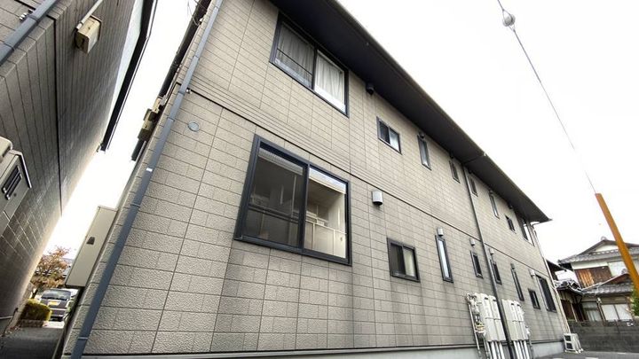 パインパレス Gの外観