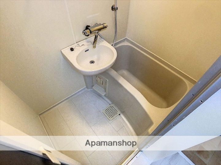 アルメール当新田202の風呂