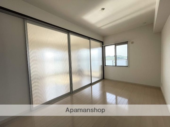 ハアラン高柳の居間