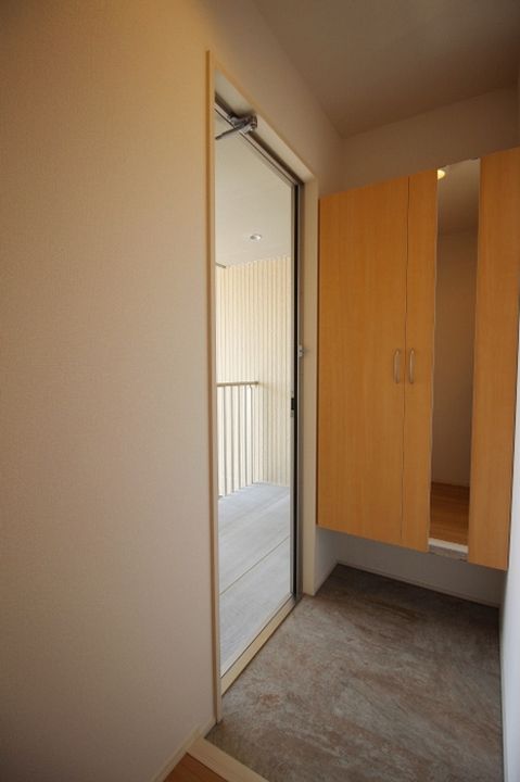 カリーノひなの玄関