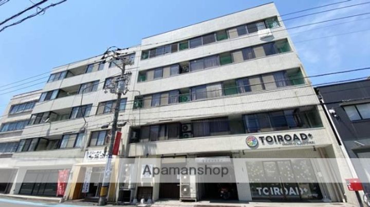 富田町共同ビル513の外観