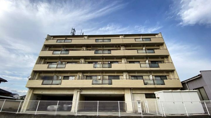 サンシャイン平田308の外観