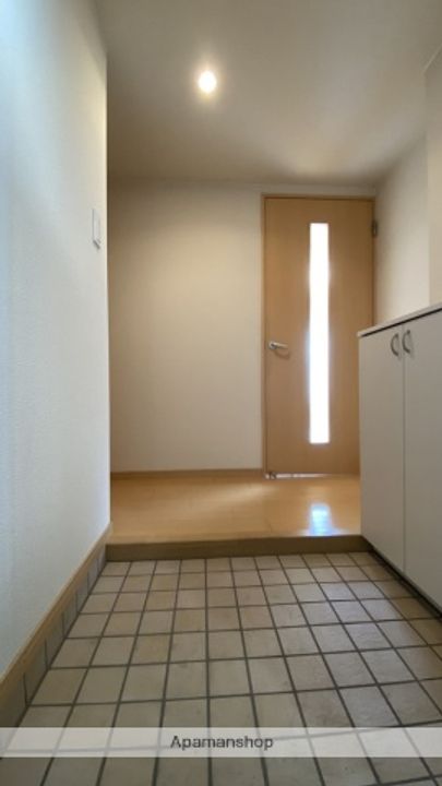 OWLSTYLE KANDACHO602の玄関