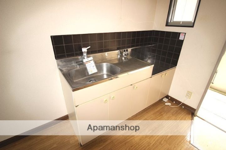 メゾンモラミB棟のキッチン