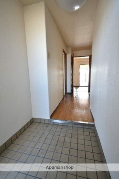 岡山県岡山市北区大元2丁目の賃貸マンション204の玄関