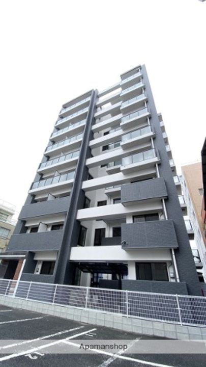 LE CUBE駅前町の外観