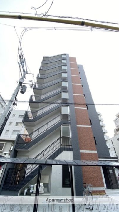 LE CUBE駅前町の外観