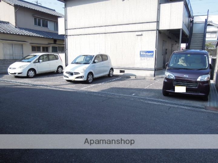 ウイング富田203の外観