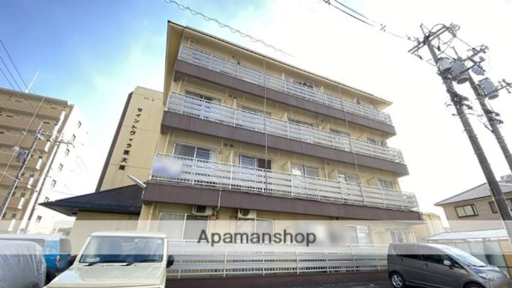 セイントヴィラ医大南の外観