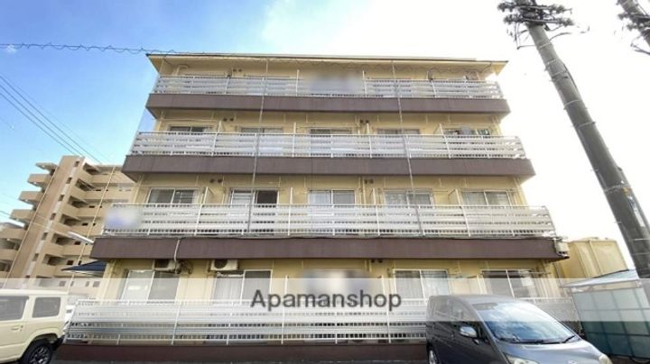 セイントヴィラ医大南の外観