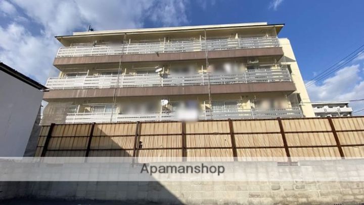 セイントヴィラ医大南の外観