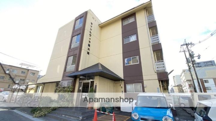 セイントヴィラ医大南の外観