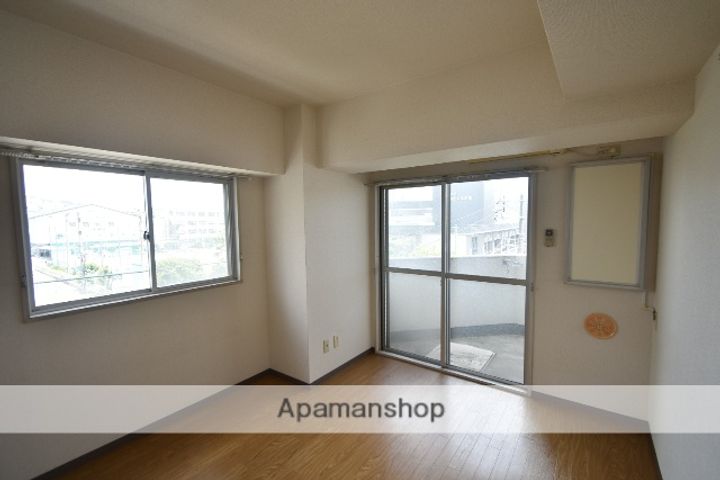 ホーメストハイツ蕃山町405の内装