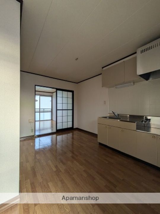 フレグランス衣笠の内装