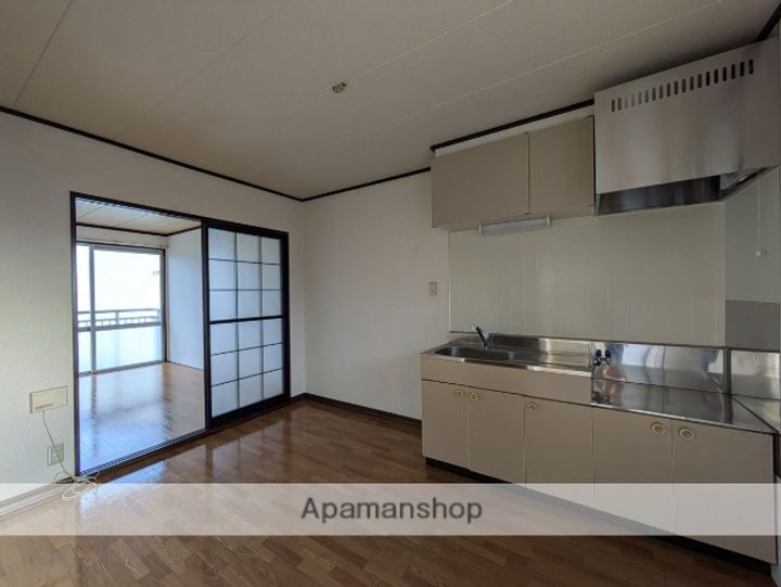 フレグランス衣笠の内装